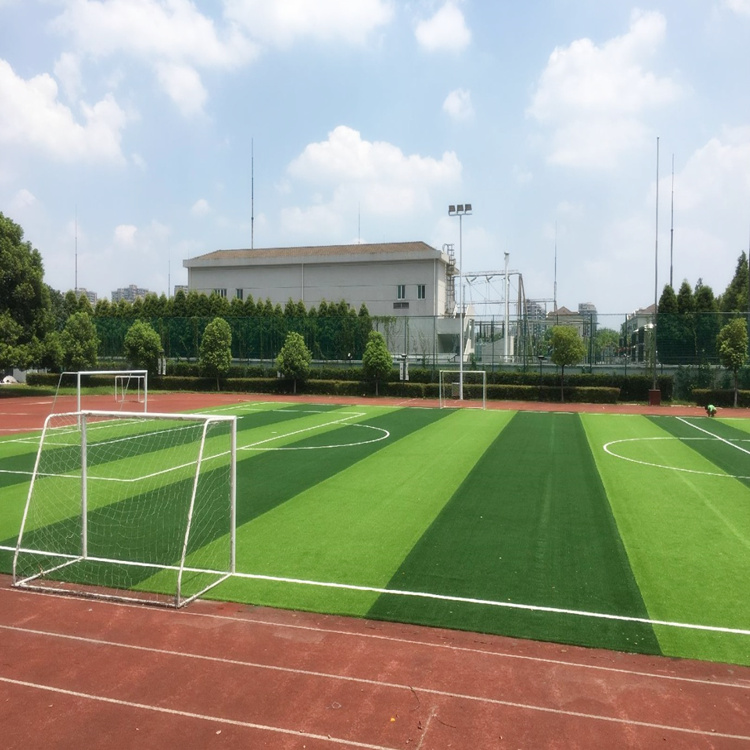 足球场人造草坪